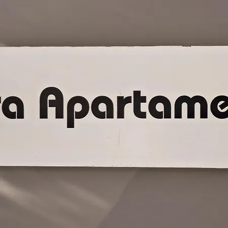 Jera 1 בית אירוח *