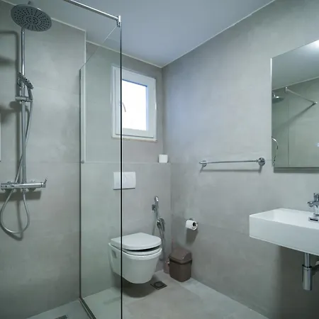Quarto em Acomodações Particulares Jera 1 Tirana