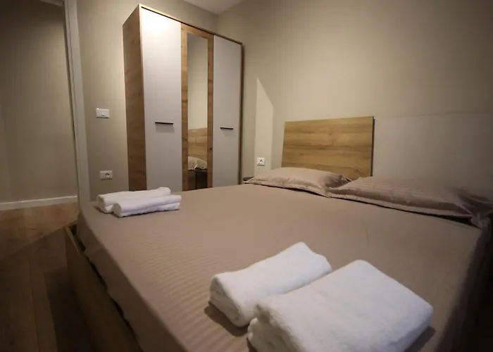 Jera 1 Accommodatie bij particulieren Tirana